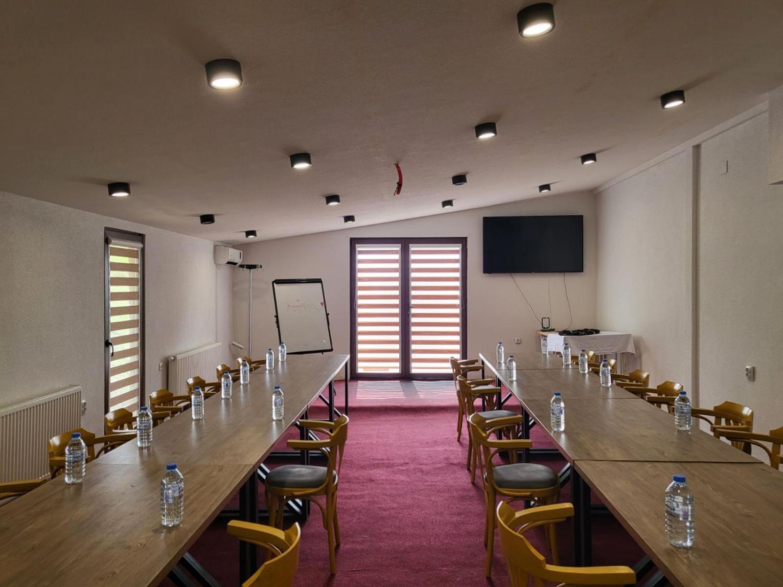 Hotel Arena - Teteks Tetovo Luaran gambar